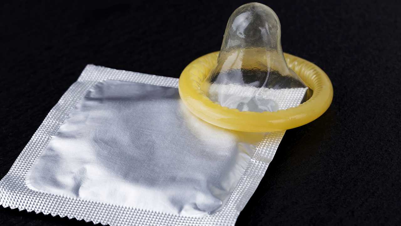 避孕套使用中的注意事项有哪些？如何选择合适的避孕套？